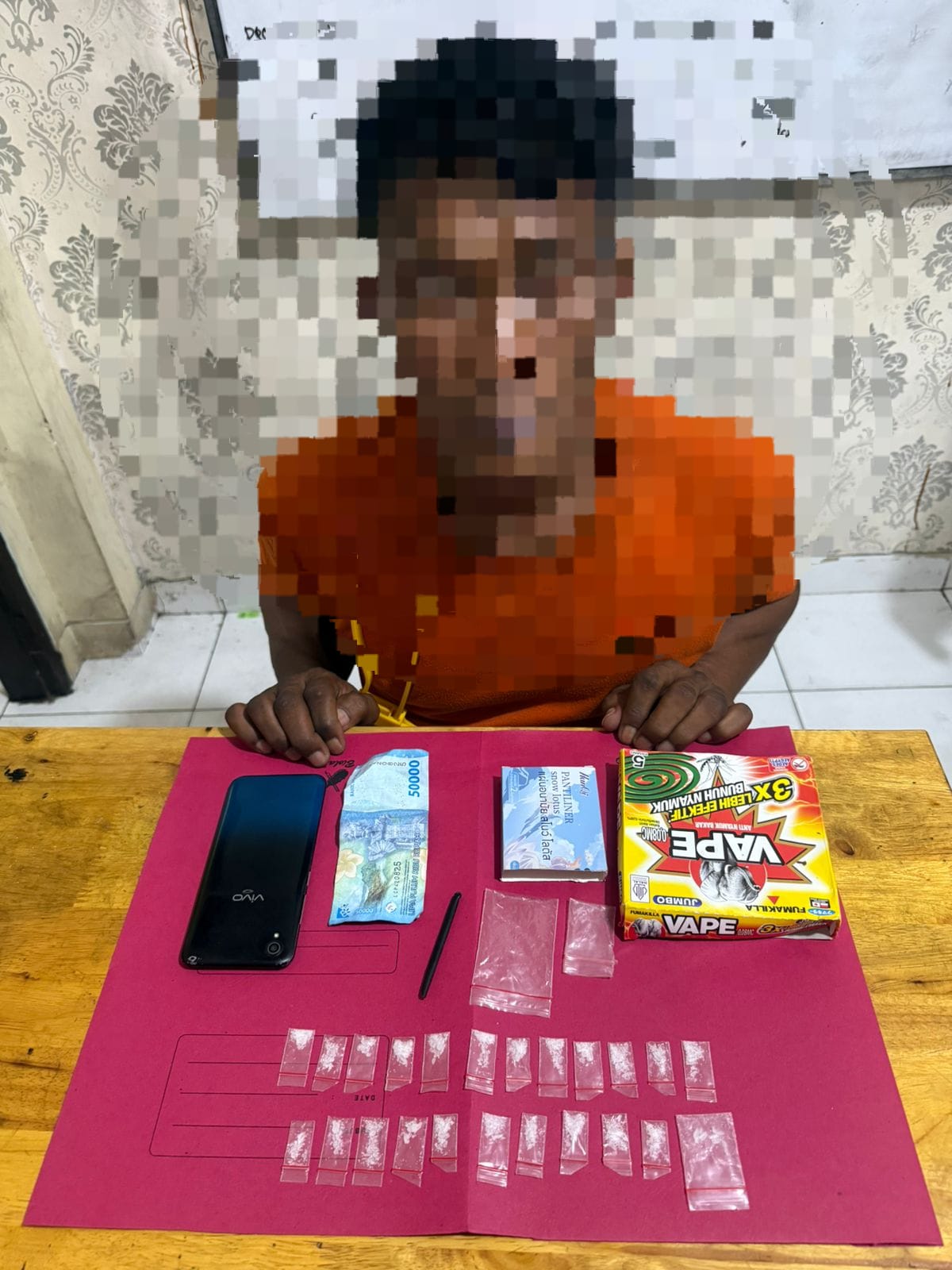 fmmnews.com | Satres Narkoba Polres Siak Ringkus Bandar Sabu di Kandis, 23 Paket Barang Bukti Disita
