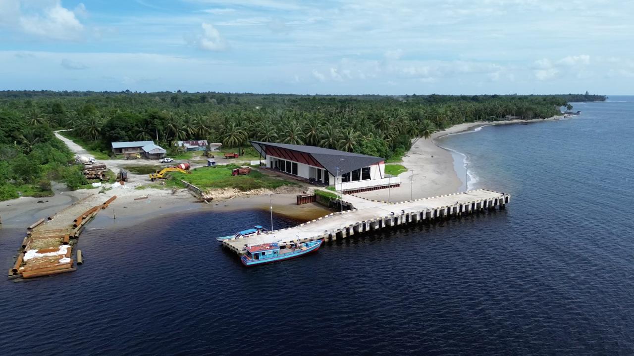 fmmnews.com | Pengacara AZ dan BU Dr. Suharizal Ungkap Dasar Pembelaan AZ dan BU dalam Kasus Dugaan Korupsi Pelabuhan Labuhan Bajau