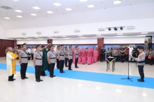 fmmnews.com | Kapolda Riau Pimpin Sertijab Dirintel, Kabid Humas hingga 4 Kapolres