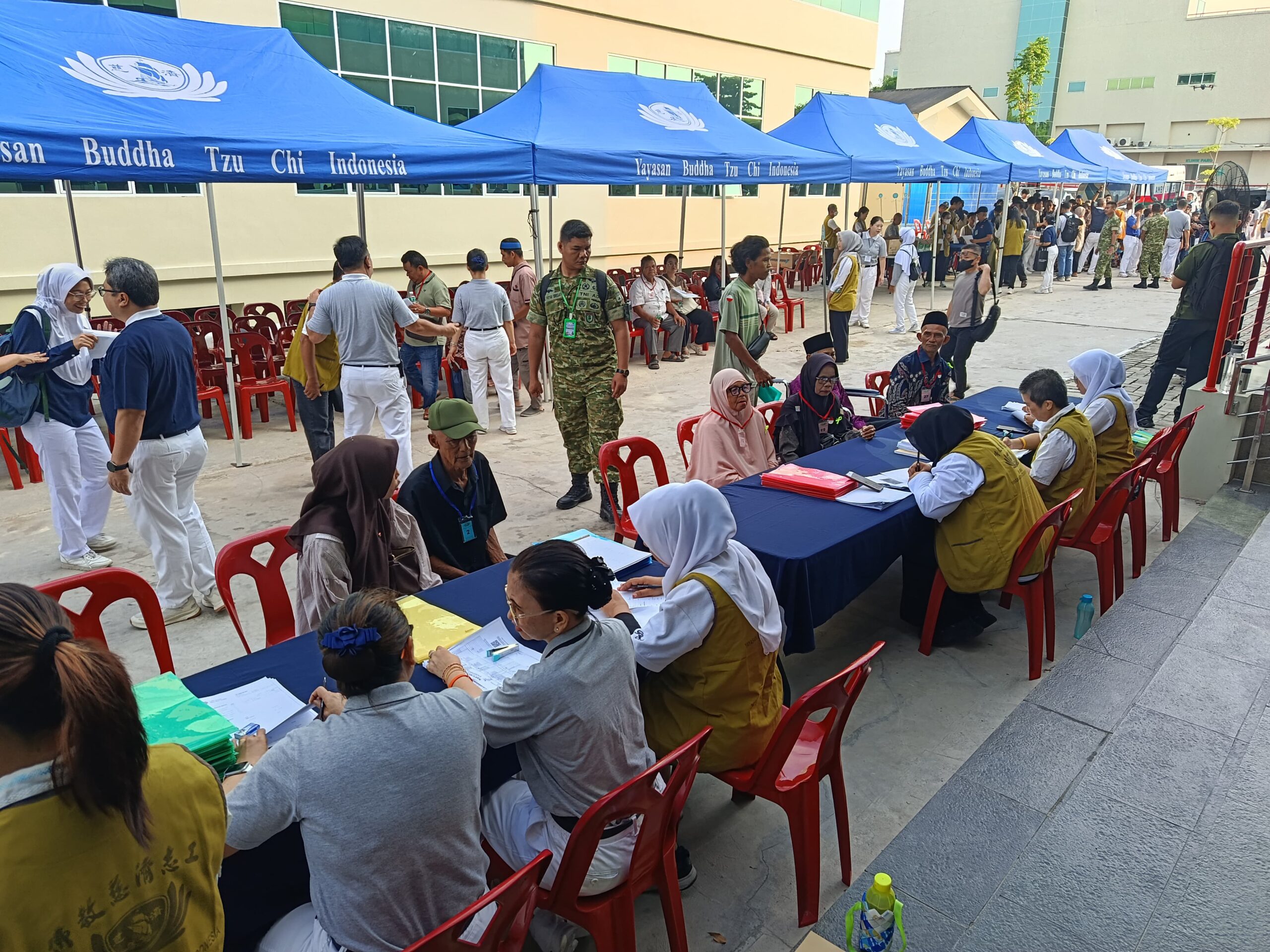  | Kodam XIX Tuanku Tambusai Gelar Bakti Kesehatan, 428 Warga Ikuti Screening Operasi Gratis
