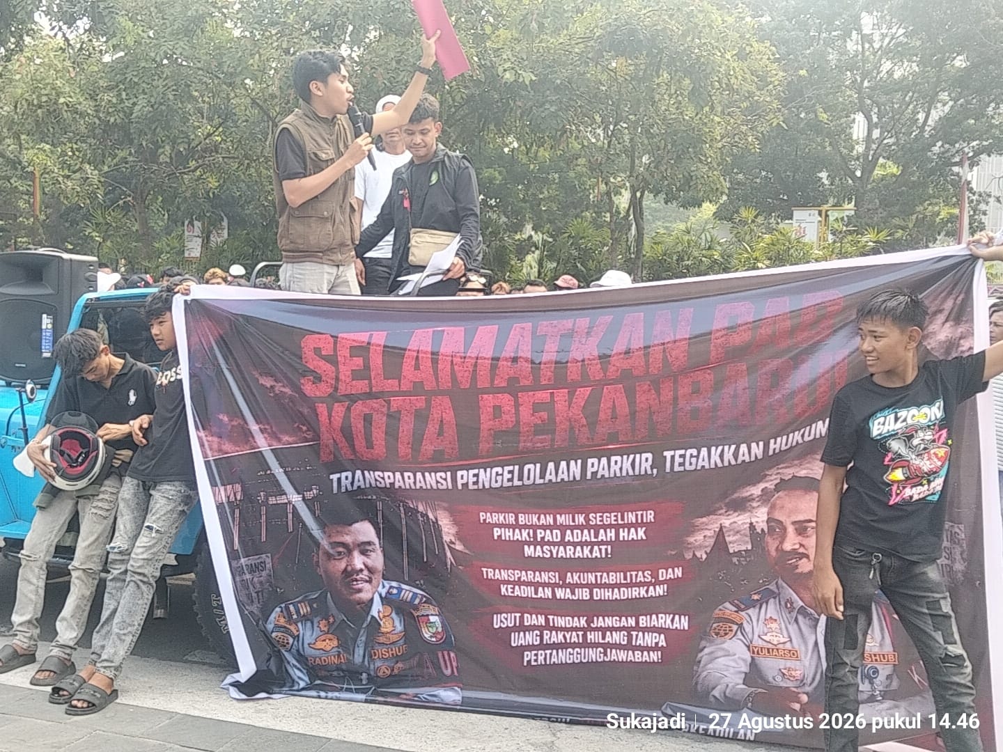  | Aliansi Pemuda dan masyarakat Riau gelar aksi damai di Kejati Riau: desak evaluasi hukum parkir kota Pekanbaru untuk cegah penyalahgunaanwewenang