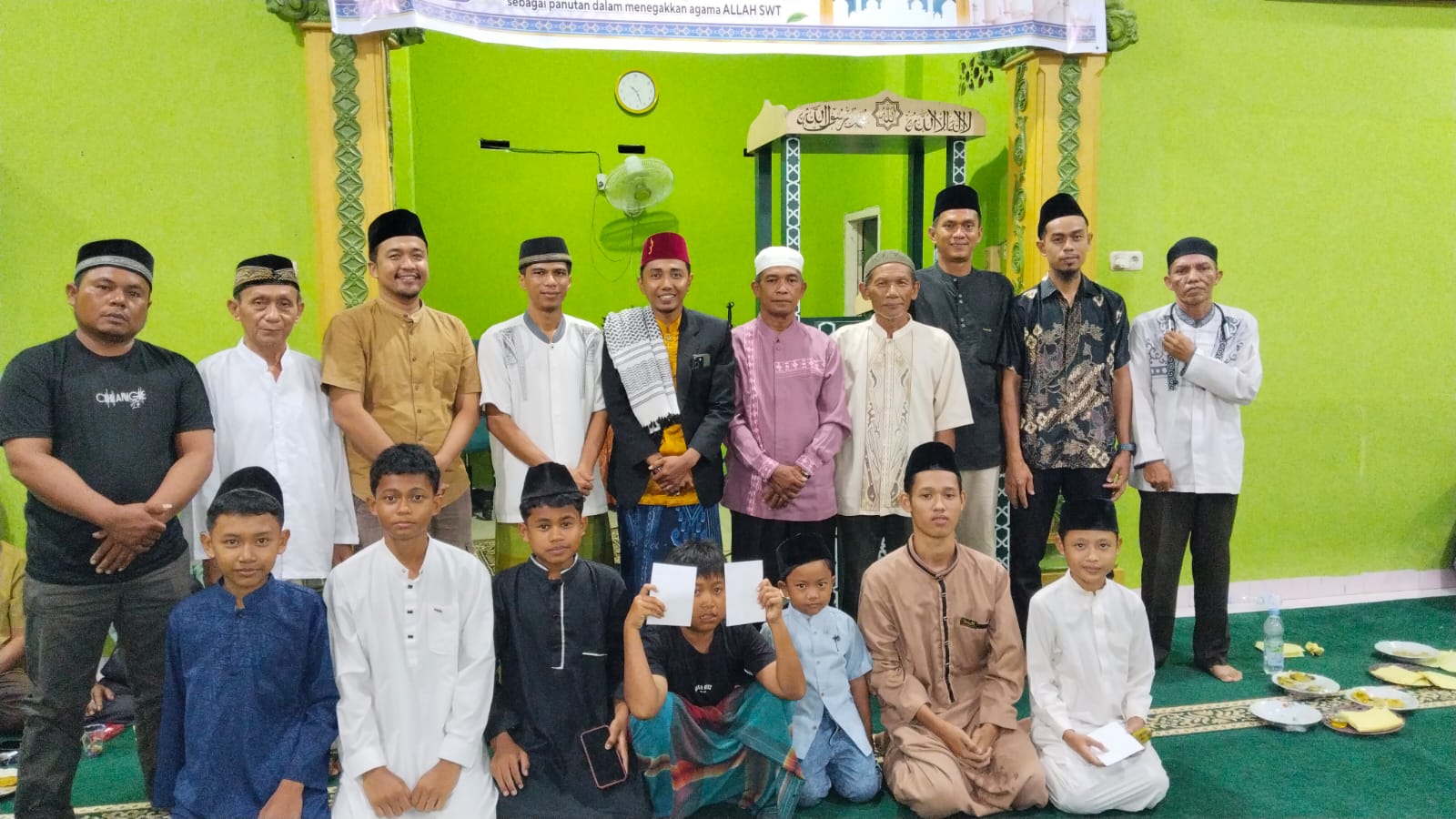  | Ustadz Sarwan Kelana semangat Beri Tausiah Maulid Nabi di Masjid Miftahul Jannah