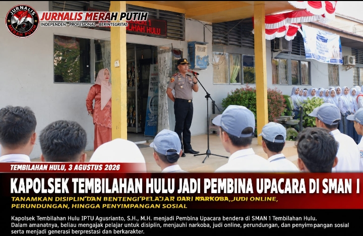  | Kapolsek Tembilahan Hulu Jadi Pembina Upacara di SMAN 1, Tanamkan Disiplin dan Bentengi Pelajar dari Narkoba, Judi Online, Perundungan, hingga Penyimpangan Sosial