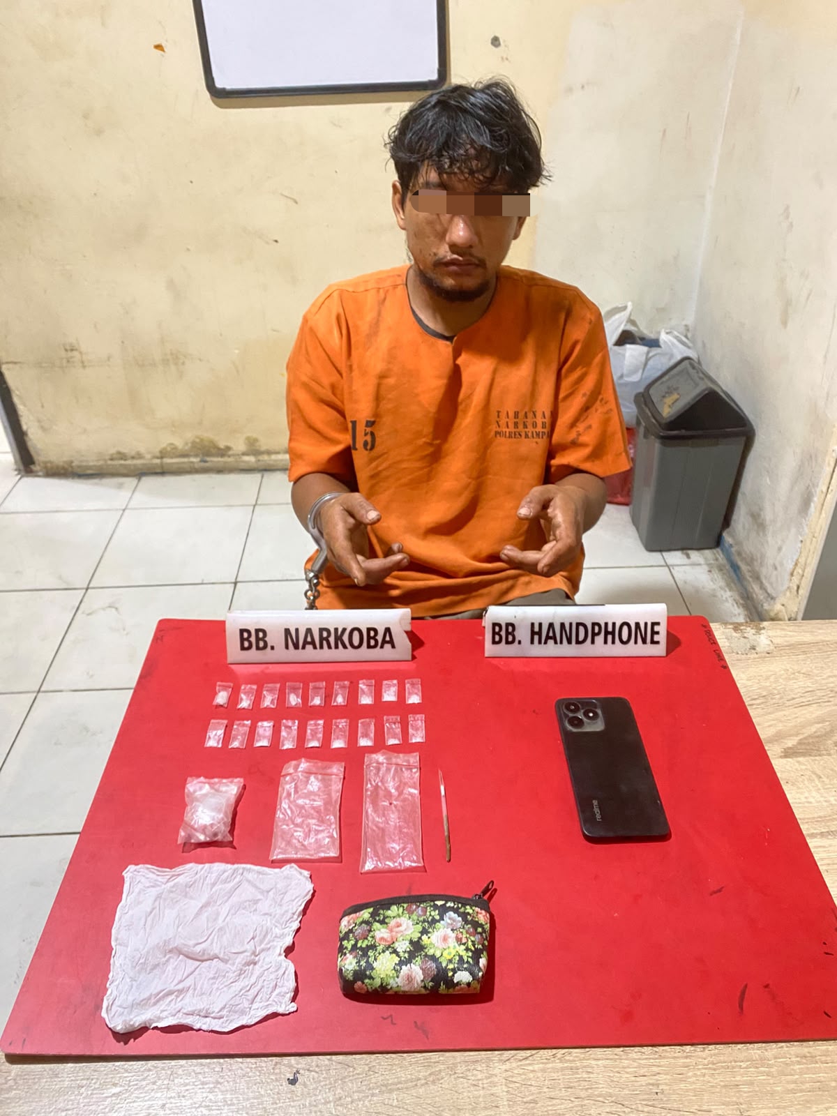| Satresnarkoba Polres Kampar Tangkap Pelaku Narkoba di Sei Putih, Amankan 3.43 Gram Sabu-sabu | Satresnarkoba Polres Kampar Tangkap Pelaku Narkoba di Sei Putih, Amankan 3.43 Gram Sabu-sabu
